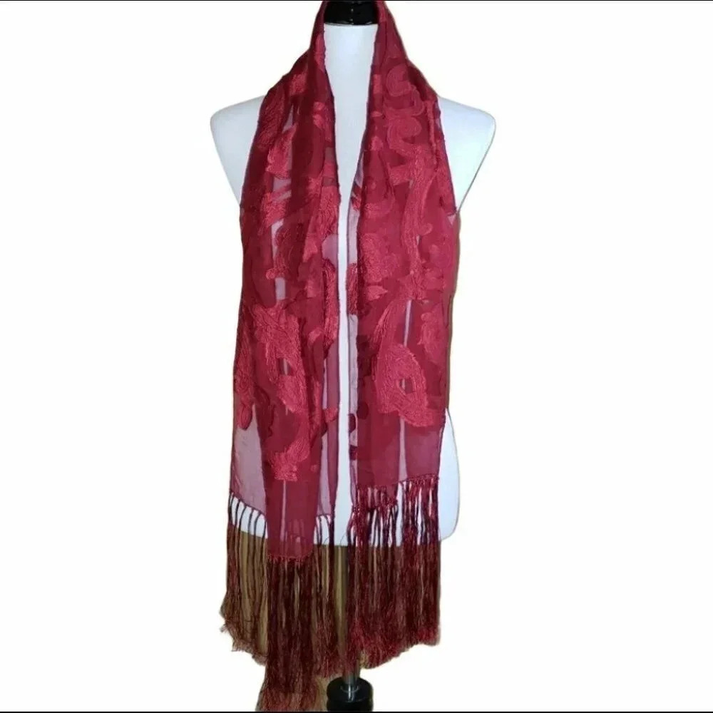 Elegant Red‎ scarf with fringe